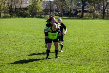 Bild 24 - Frauen SV Frisia 03 Risum Lindholm - Heider SV : Ergebnis: 8:0